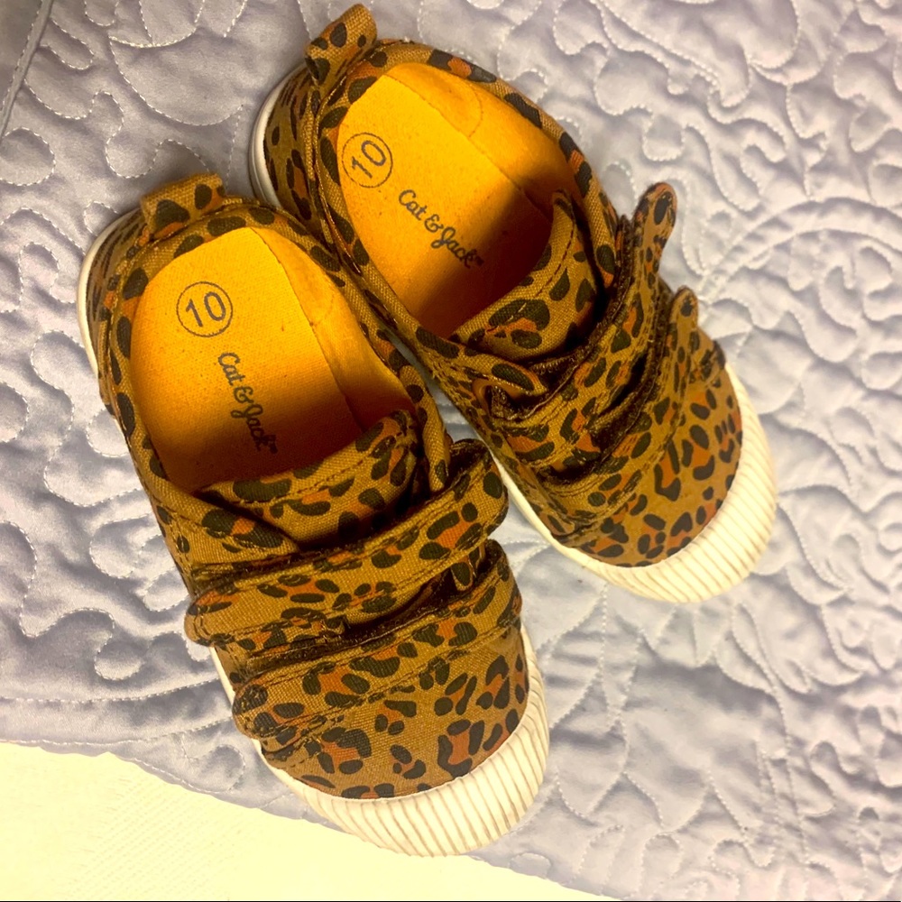 GUC Cat and Jack leopard print sneakers.